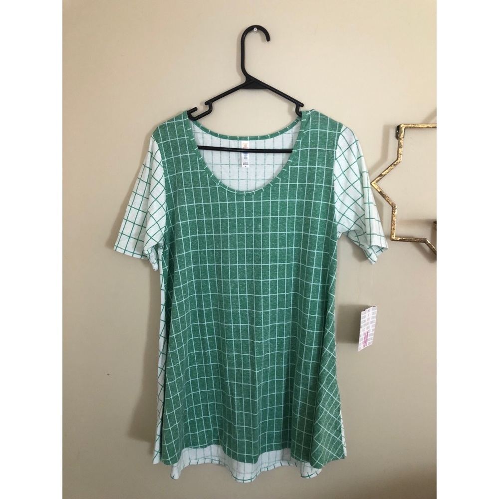 LulaRoe size M Perfect Tee new with tags